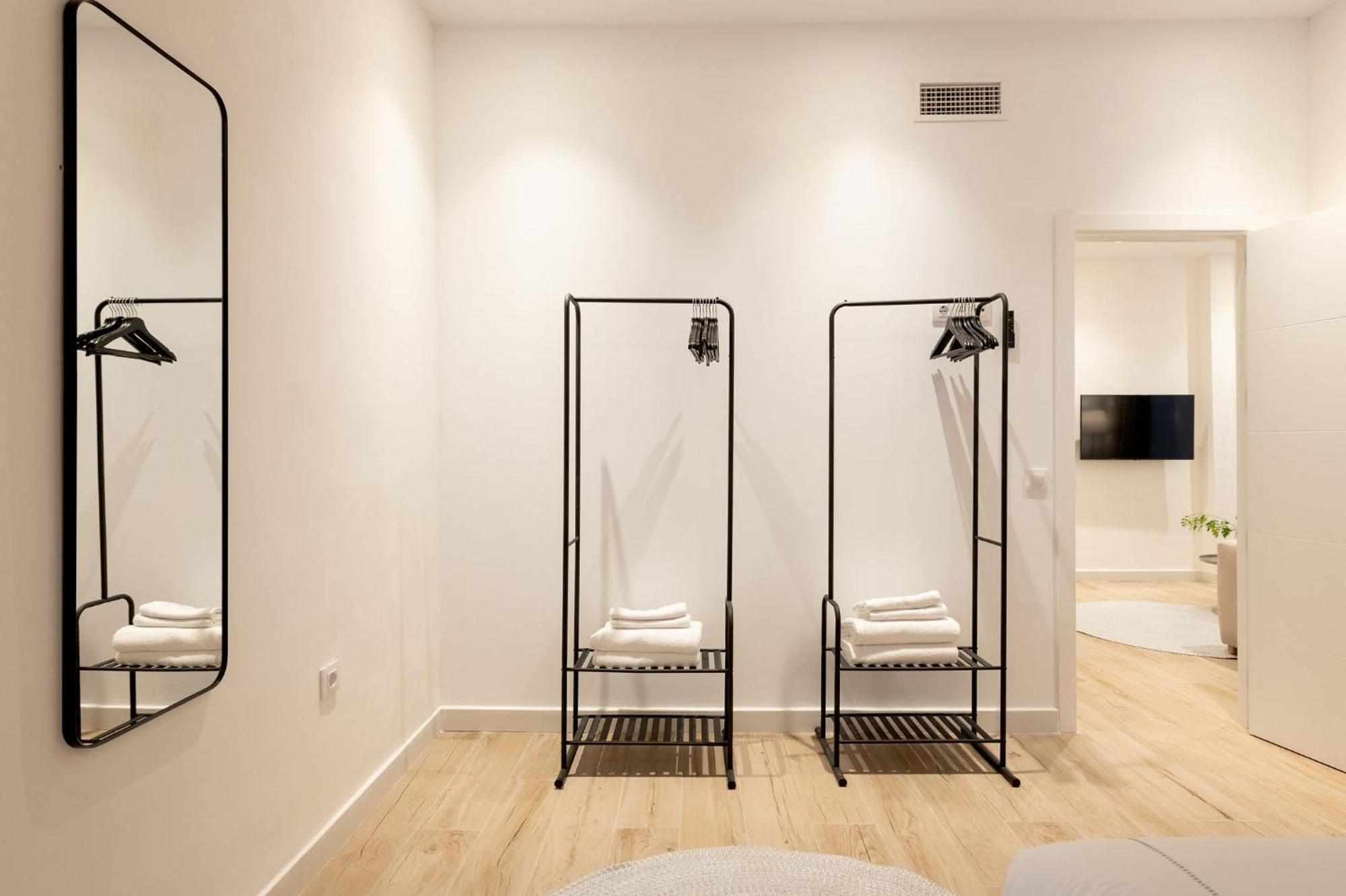 סביליה Santa Ana 18 Suite Apartments מראה חיצוני תמונה
